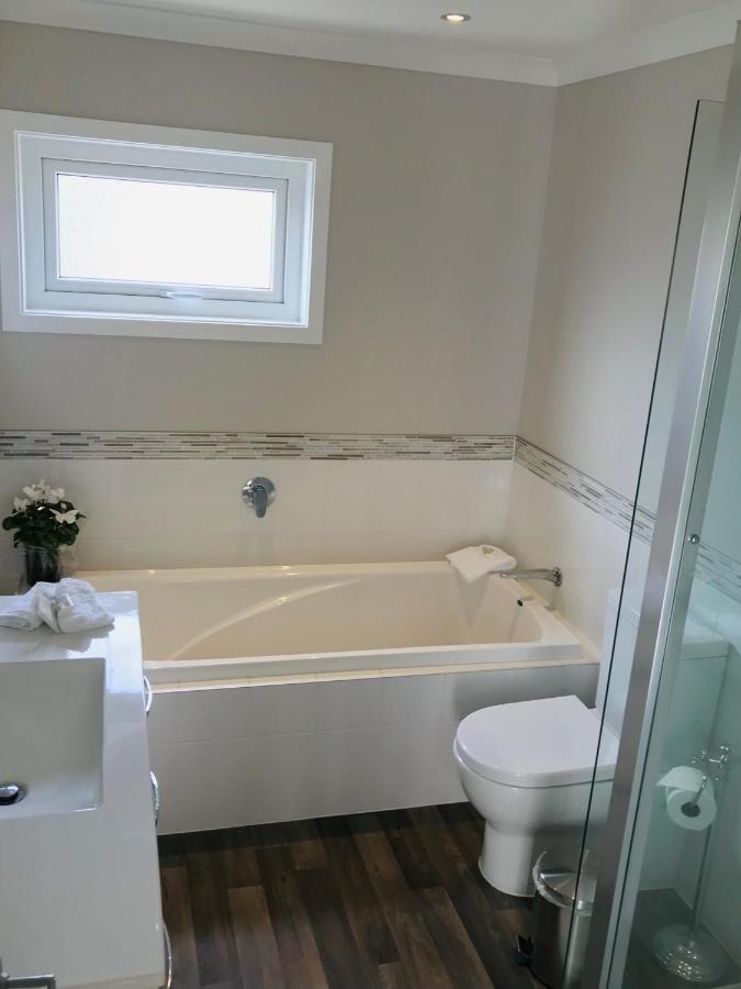 The Great Escape, Luxury Waterfront, Hottub Villa Whitianga Ngoại thất bức ảnh