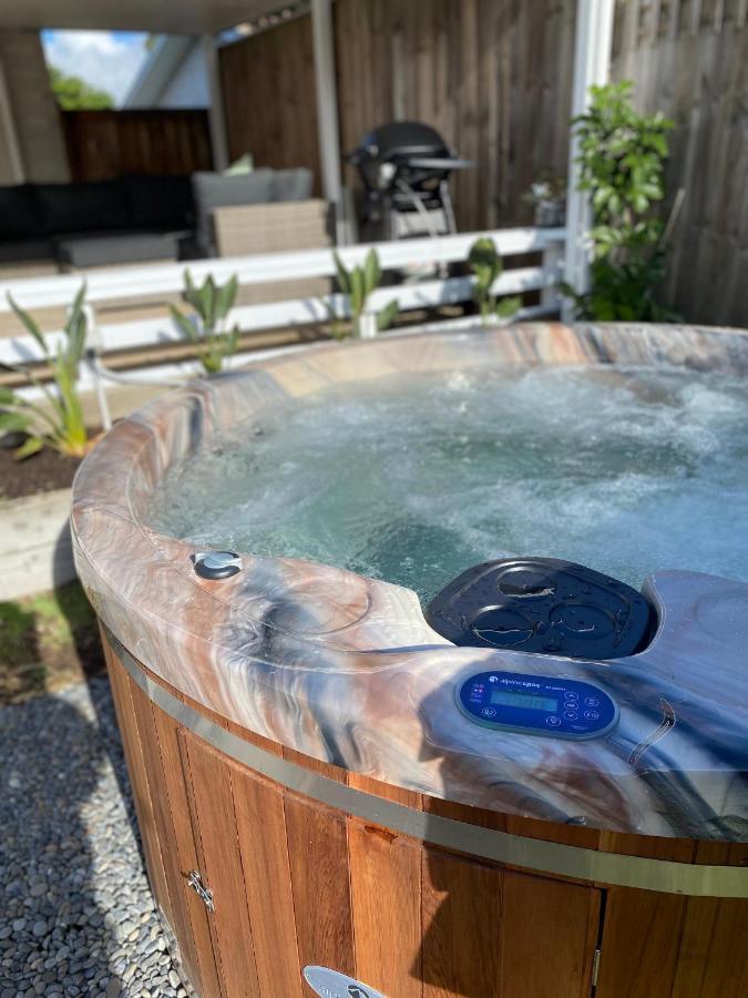 The Great Escape, Luxury Waterfront, Hottub Villa Whitianga Ngoại thất bức ảnh